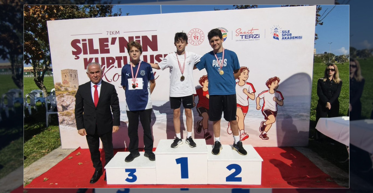 Şile’nin Kurtuluşunun 104. Yılında Öğrencilere Madalya