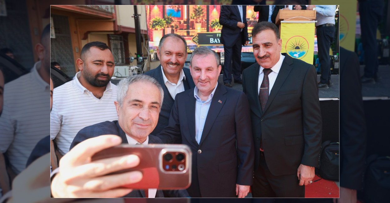 Sultanbeyli’de Van Dernekler Federasyonu Binası Açıldı