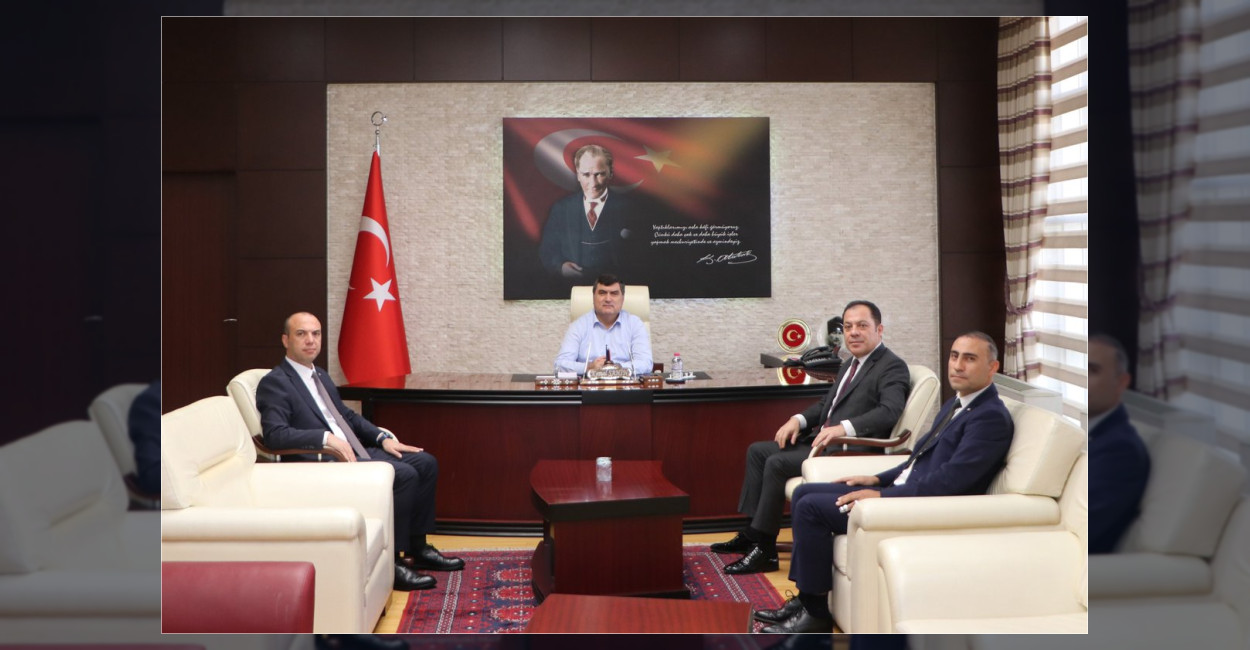 VakıfBank Müdürlerinden Sultanbeyli Kaymakamı’na Ziyaret